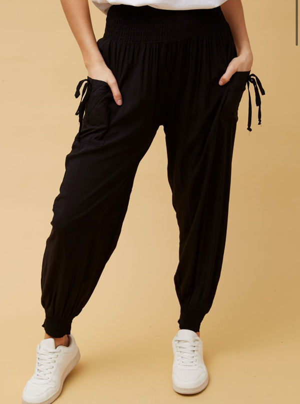 SOLID HAREM PANTS - BLACK